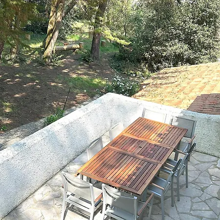 La Cachette D Oona, D Hôtes Au Calme 3*