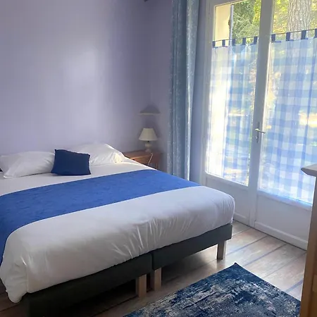 La Cachette D Oona, D Hôtes Au Calme 3*