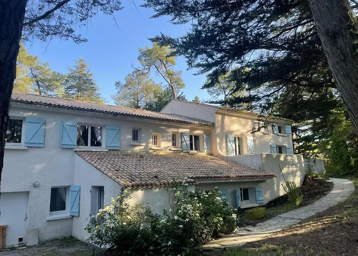 Nocleg ze śniadaniem La Cachette D Oona, D Hotes Au Calme